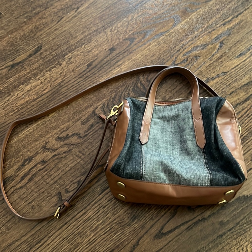Fossil leather purse